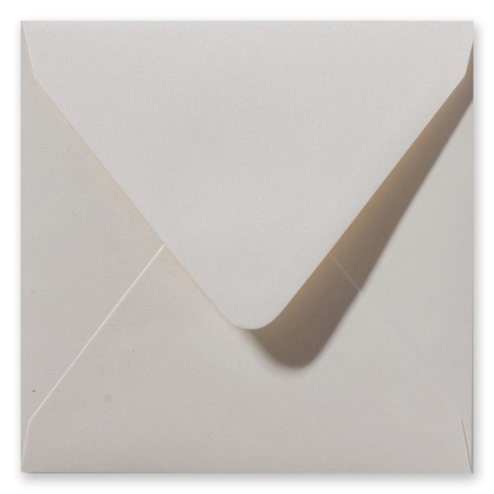 Envelop metallic ivory 14x14 cm (op bestelling)