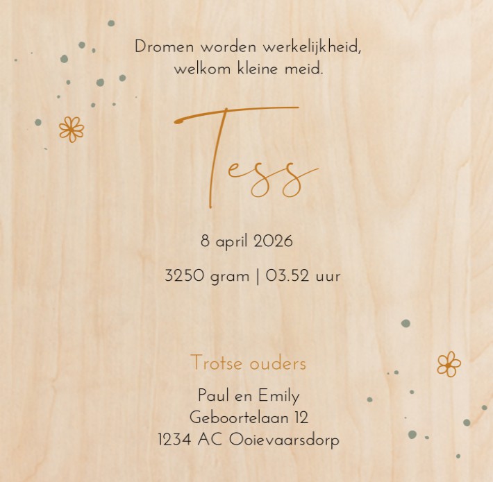 Geboortekaartje meisje bloemenkrans Tess - op echt hout achter