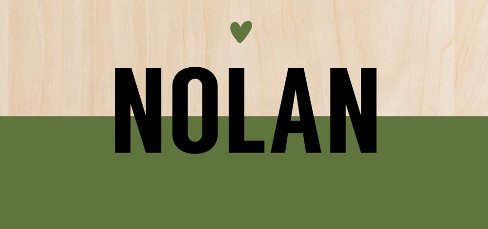 Geboortekaartje minimalistisch groen Nolan - op echt hout