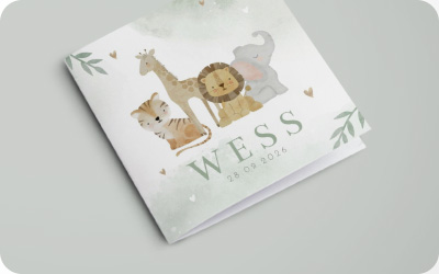 Bijzondere geboortekaartjes, trends, originele vorm, foliedruk, echt hout